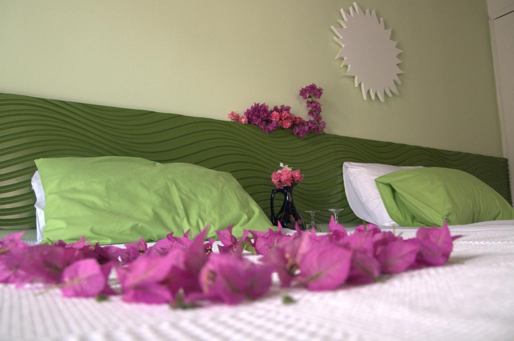 Pasalimani Hotel Cesme Room photo